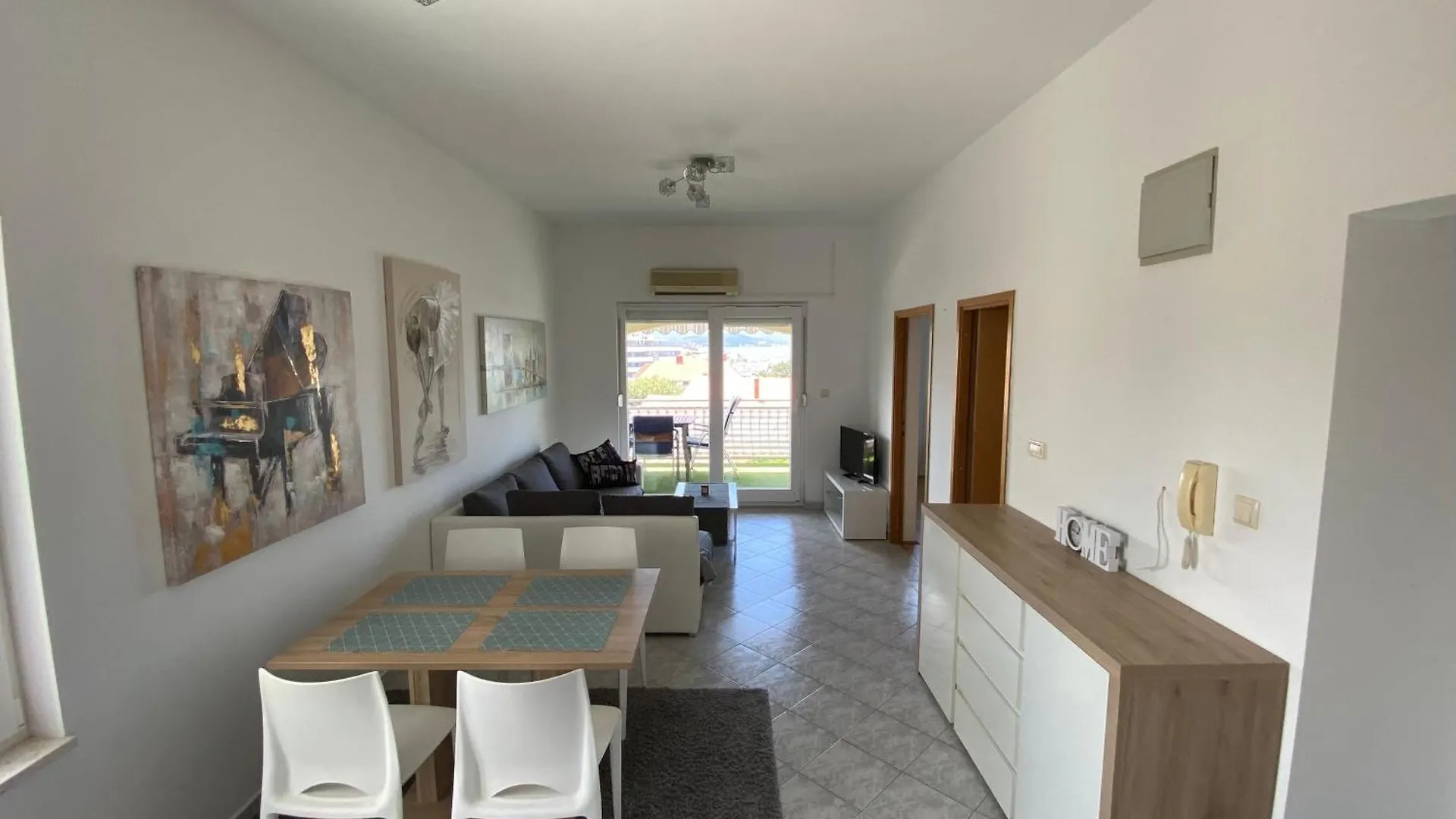 Apartman Sunset بيوغْغاد نا موغو